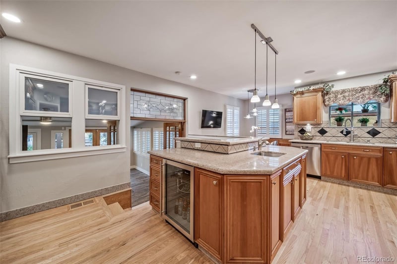 4560 King St, Denver, CO 80211