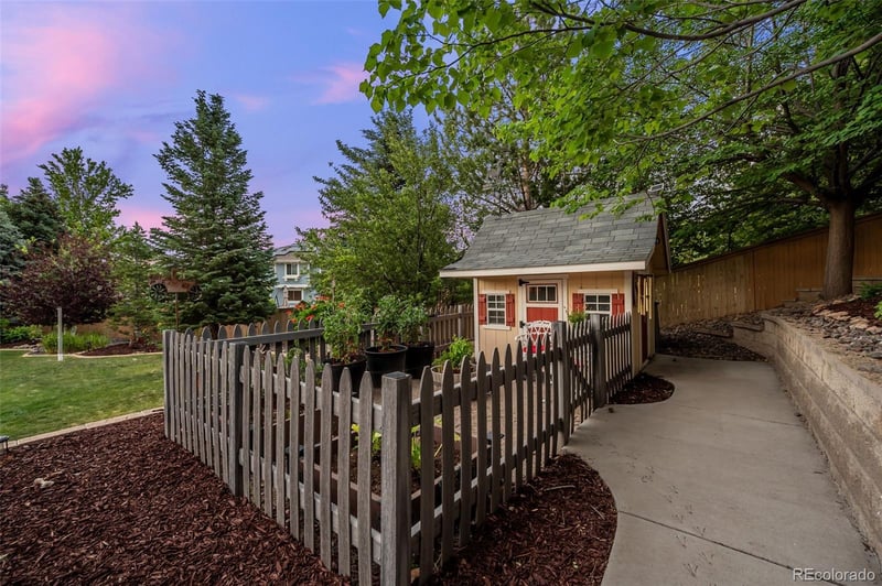10676 Chandon Pl, Littleton, CO 80126