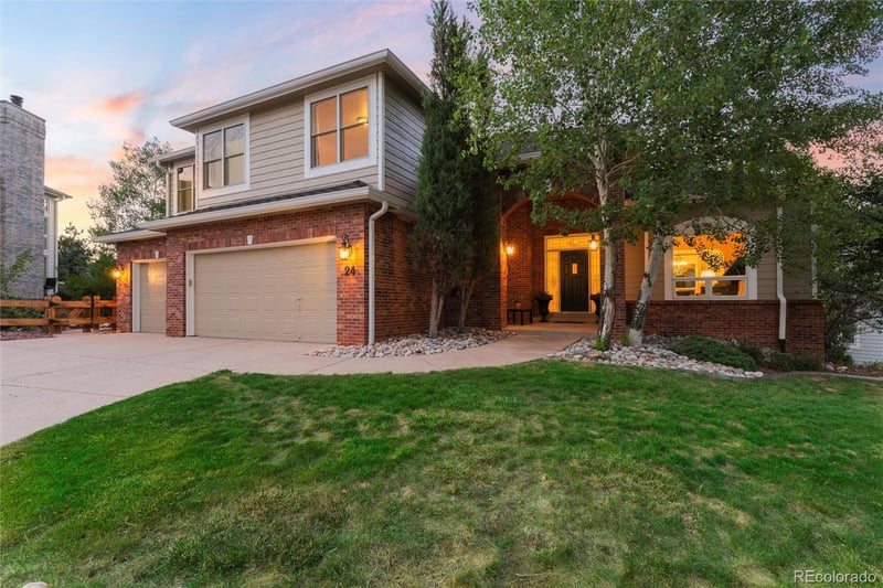 24 Desert Willow Ln, Littleton, CO 80127