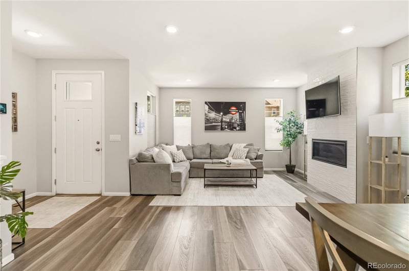5676 Dayton St, Denver, CO 80238