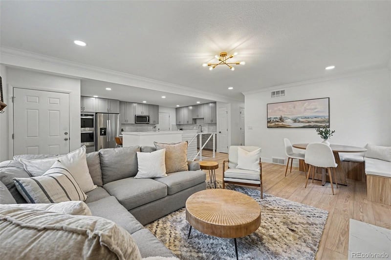 4645 Akron St, Greenwood Village, CO 80111