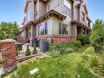 10134 Bluffmont Ln, Lone Tree, CO 80124