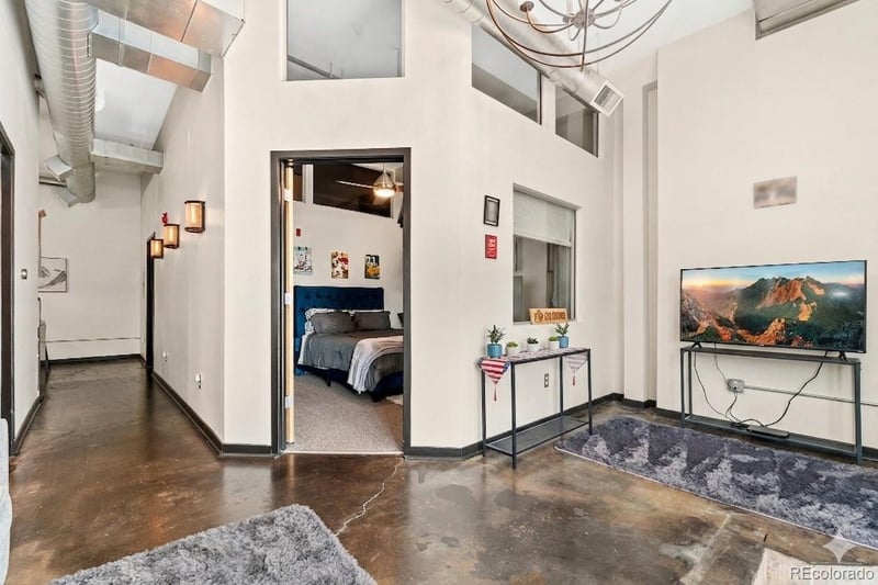 2142 Curtis St #101, Denver, CO 80205