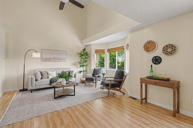 5333 S Ukraine Way, Aurora, CO 80015