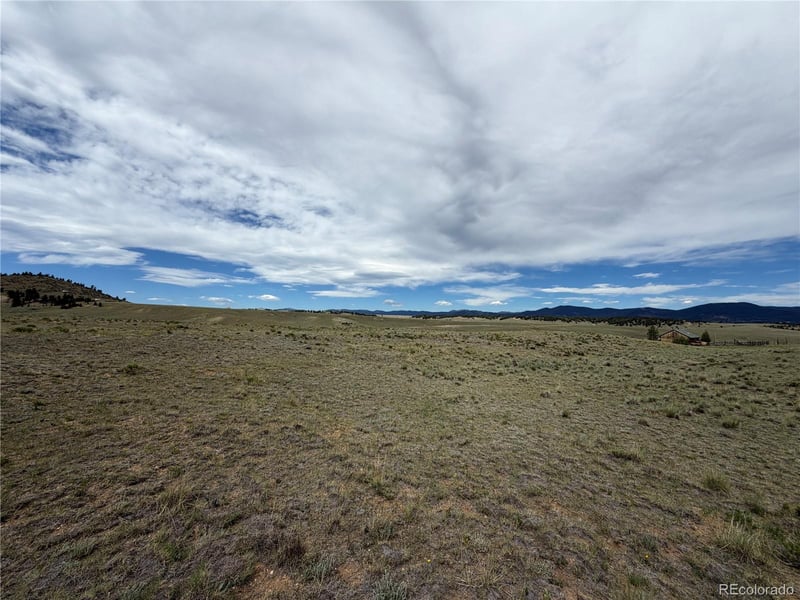 776 Commanche Trl, Hartsel, CO 80449