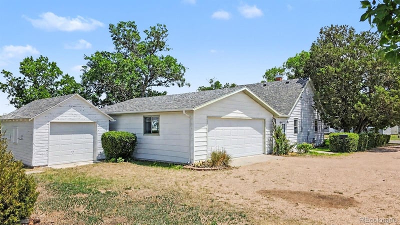 200 10th St, Julesburg, CO 80737