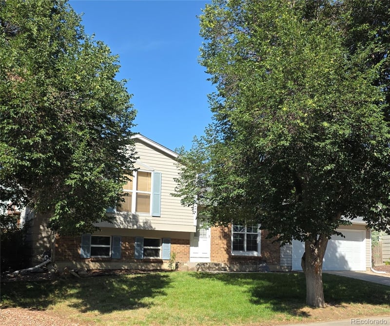 1276 Biscay St, Aurora, CO 80017
