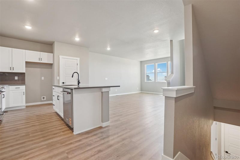 24161 54th Pl, Aurora, CO 80019