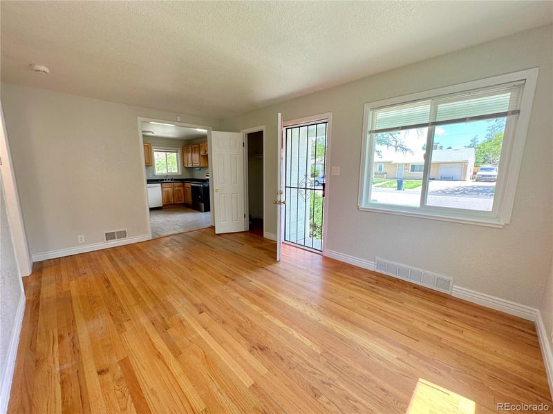 891 Lansing St, Aurora, CO 80010