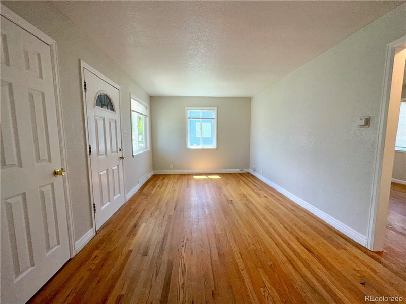 891 Lansing St, Aurora, CO 80010