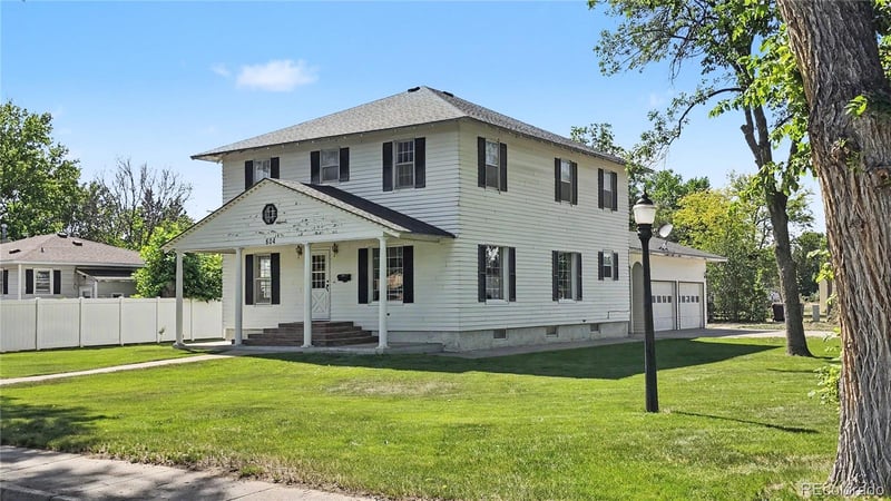 604 4th St, Julesburg, CO 80737