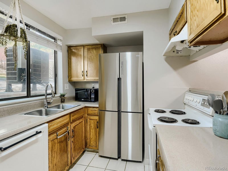 333 W Lehow Ave #4, Englewood, CO 80110