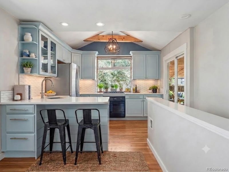 1660 S Cook St, Denver, CO 80210