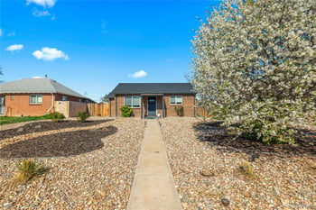 3011 Oneida St, Denver, CO 80207