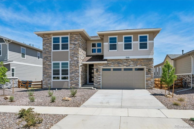 25131 Evans Dr, Aurora, CO 80018