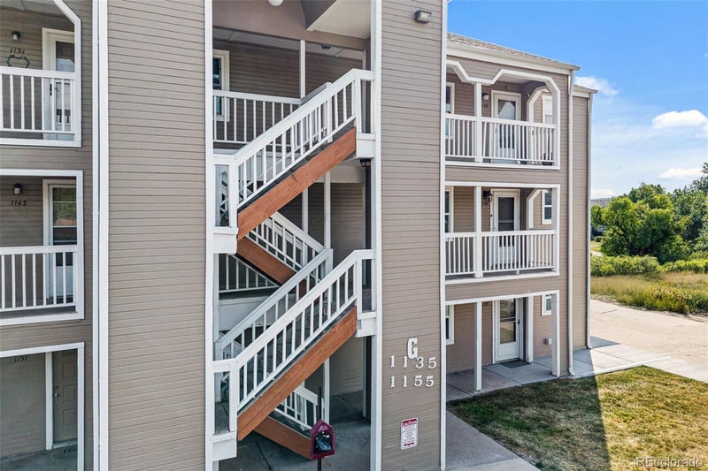 1141 S Gilbert St #204, Castle Rock, CO 80104
