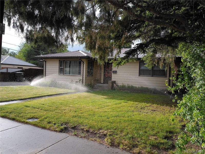 711 1st St, Alamosa, CO 81101