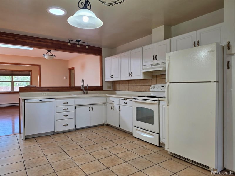 711 1st St, Alamosa, CO 81101
