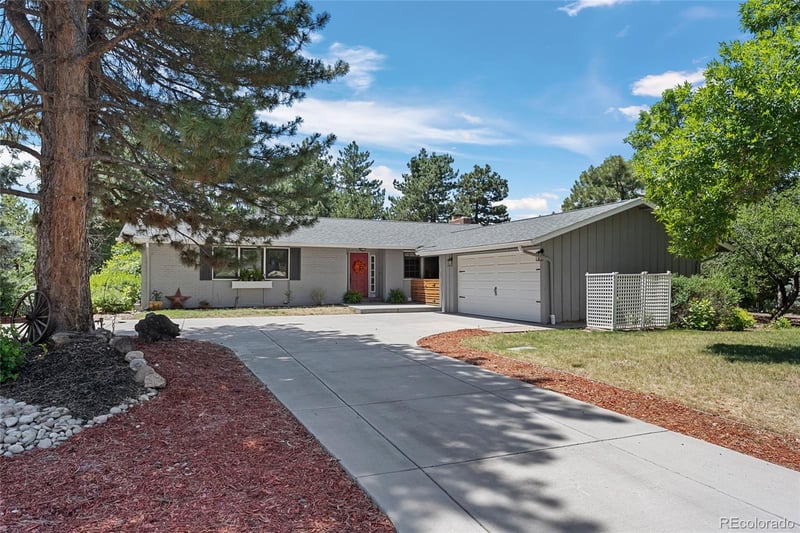 6641 Hill Way, Littleton, CO 80120