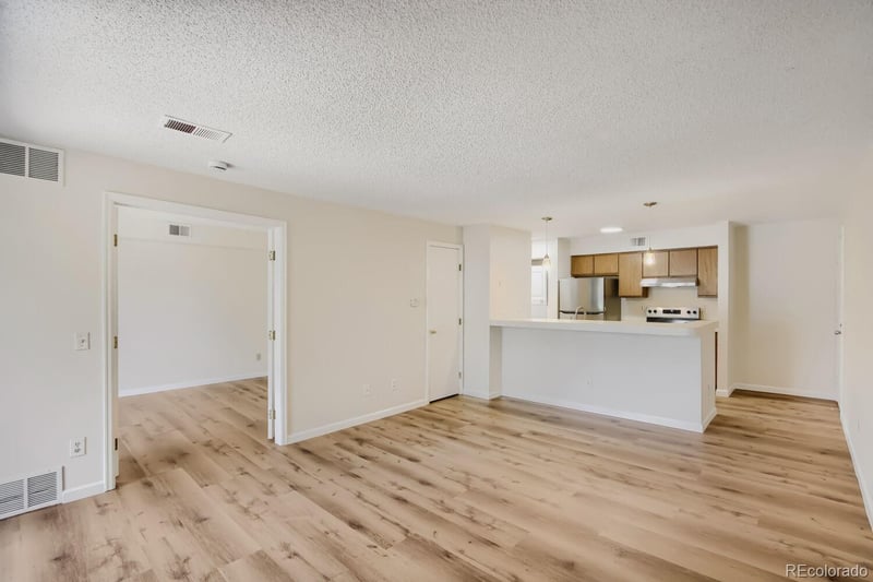 8813 Colorado Blvd #206, Denver, CO 80229