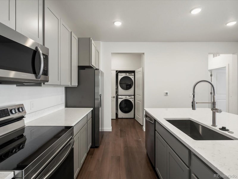 6153 Ceylon St #304, Denver, CO 80249