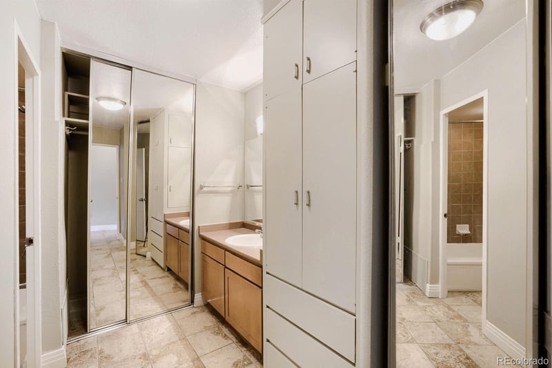 1196 Grant St #305, Denver, CO 80203
