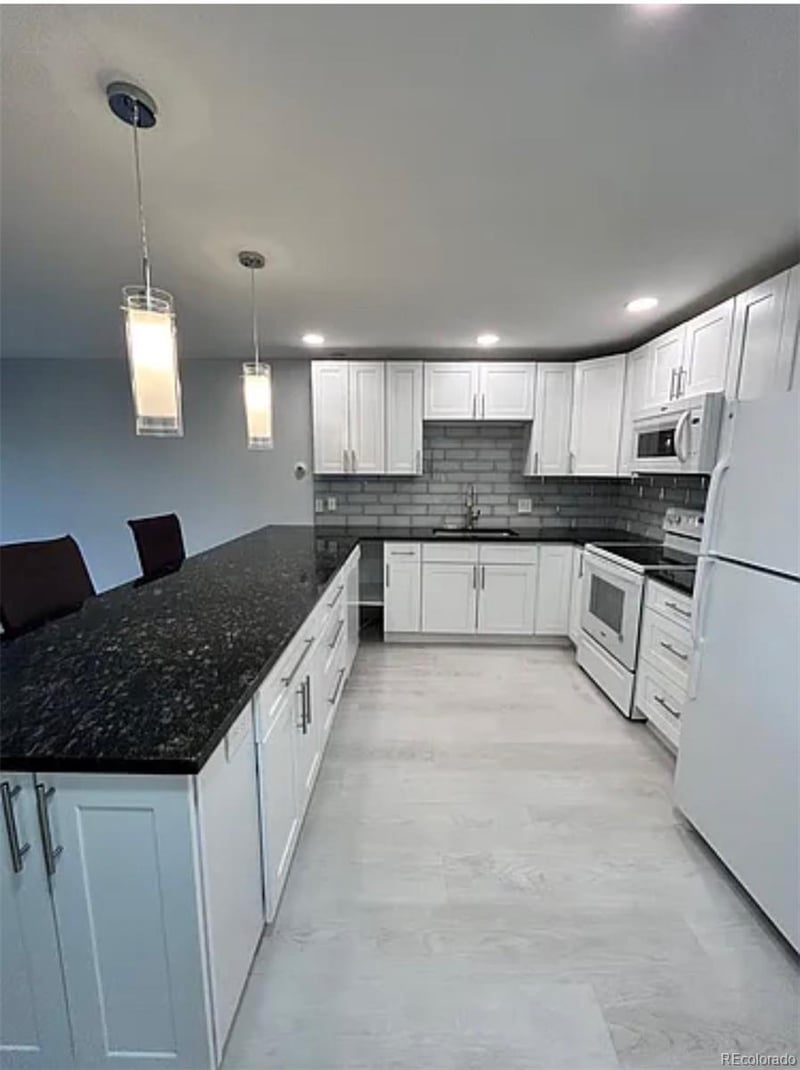 13800 E Marina Dr, Aurora, CO 80014