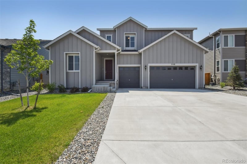 248 Hampshire Ln, Castle Rock, CO 80108