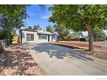 1902 Kenton St, Aurora, CO 80010