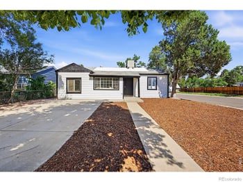 1902 Kenton St, Aurora, CO 80010