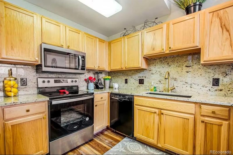 31 Justin Ct, Silverthorne, CO 80498