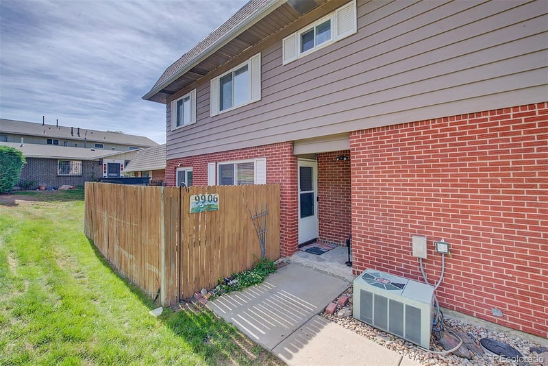 9906 Orangewood Dr, Thornton, CO 80260