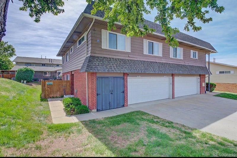 9906 Orangewood Dr, Thornton, CO 80260