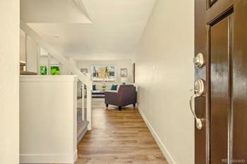 2906 S Parker Ct, Aurora, CO 80014