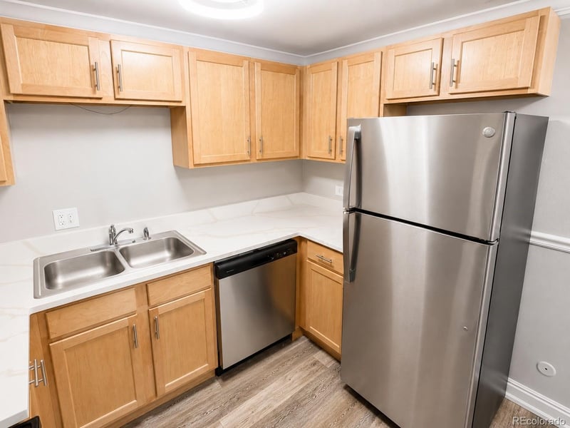 1390 Emerson St #107, Denver, CO 80218