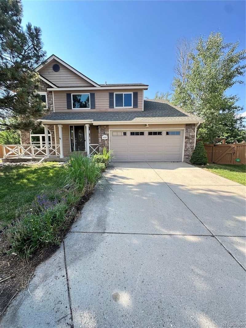 16392 Hialeah Dr, Centennial, CO 80015