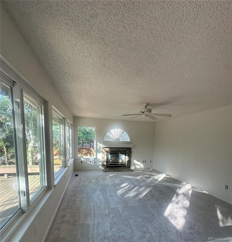 16392 Hialeah Dr, Centennial, CO 80015