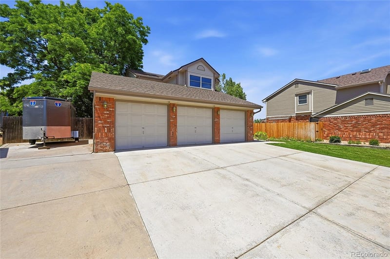 2725 E 125th Cir, Thornton, CO 80241