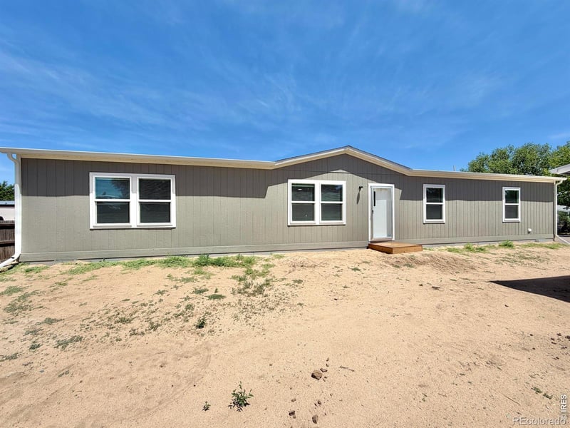 103 Beach Dr, Log Lane Village, CO 80705