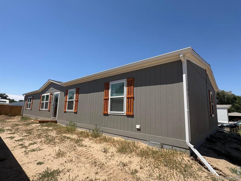 103 Beach Dr, Log Lane Village, CO 80705