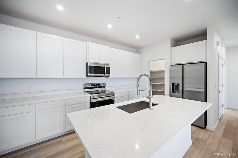11960 Soprano Cir #201, Lone Tree, CO 80124