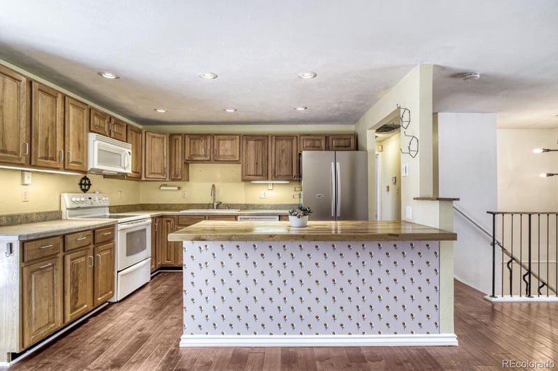 5160 Simms Pl, Wheat Ridge, CO 80033
