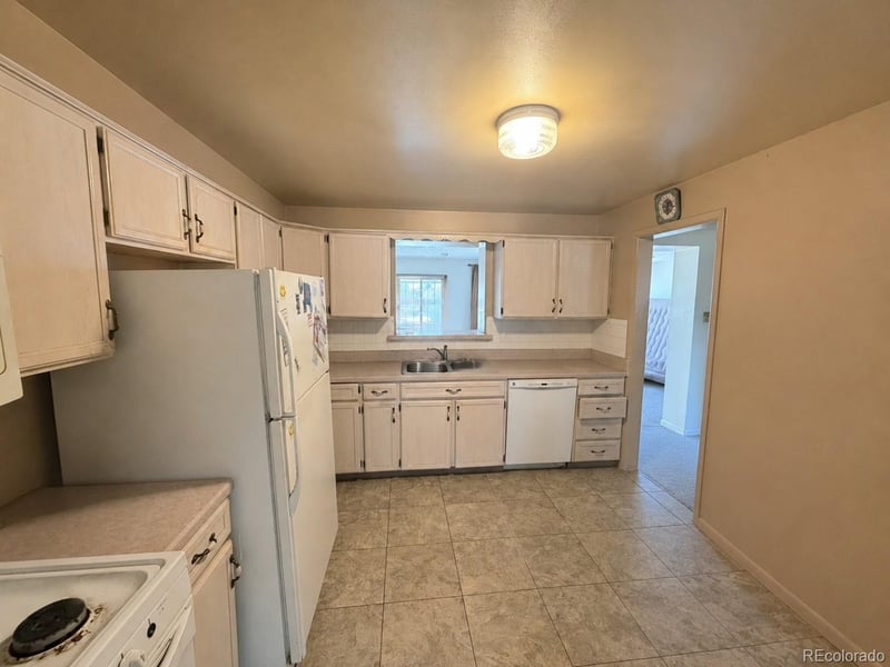 3290 Ivy St, Denver, CO 80207