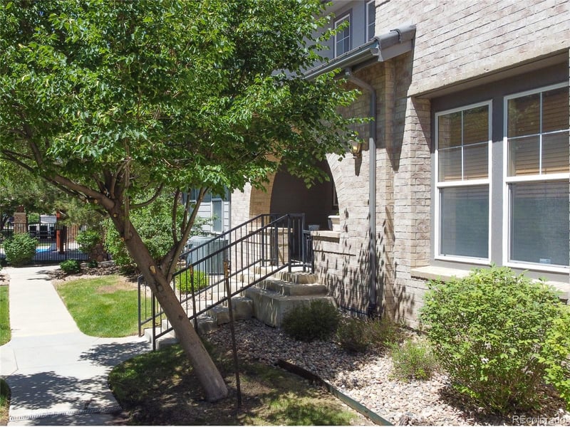 6725 Winnipeg Cir #106, Aurora, CO 80016