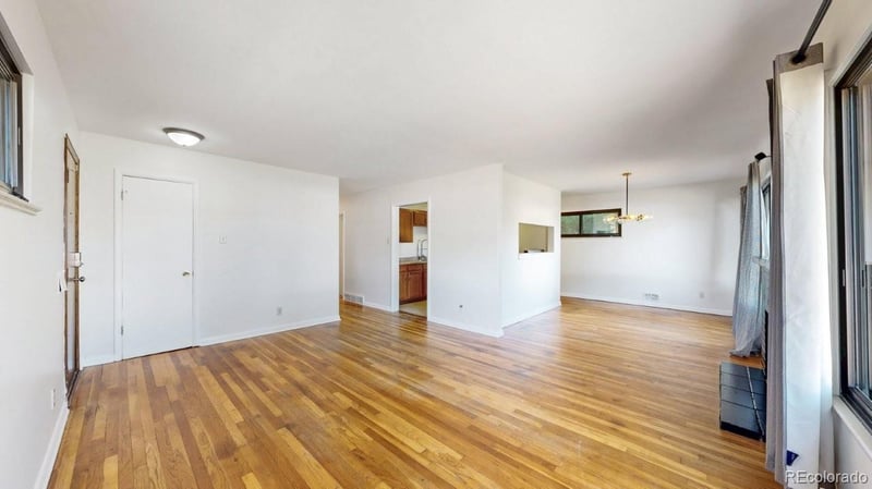 2220 Ironton St, Aurora, CO 80014