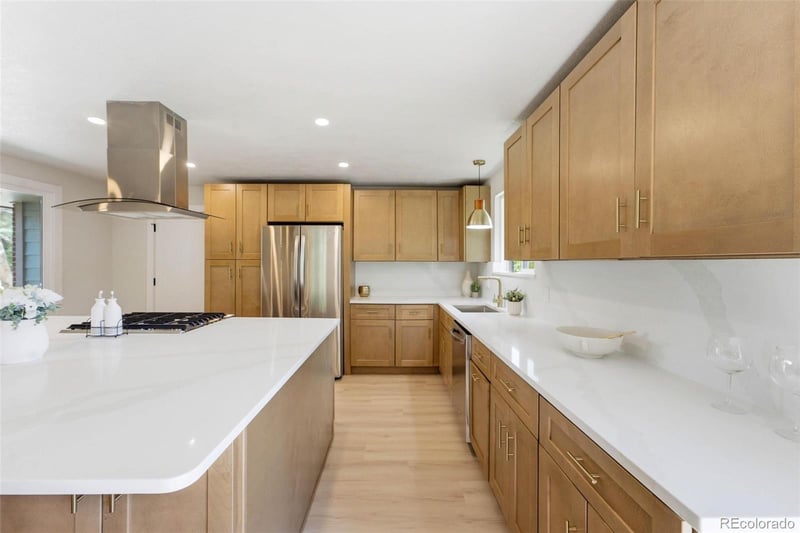 2126 Yarrow St, Lakewood, CO 80227
