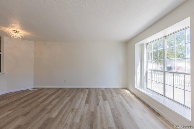 1341 Yampa Ct, Aurora, CO 80017