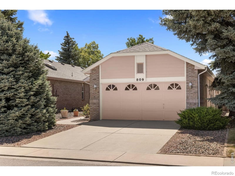 809 Zweck Ct, Longmont, CO 80503