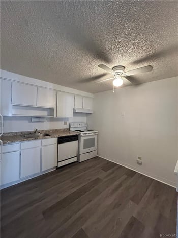 1306 S Parker Rd #167, Denver, CO 80231