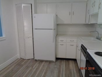 1302 S Parker Rd #216, Denver, CO 80231